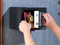; Buchsafes mit echten Papierseiten 